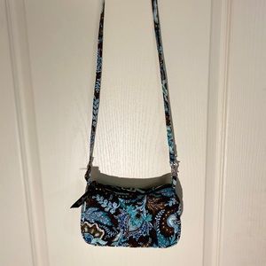 VERA BRADLEY DISCONTINUED PATTERN CROSSBODY PURSE
